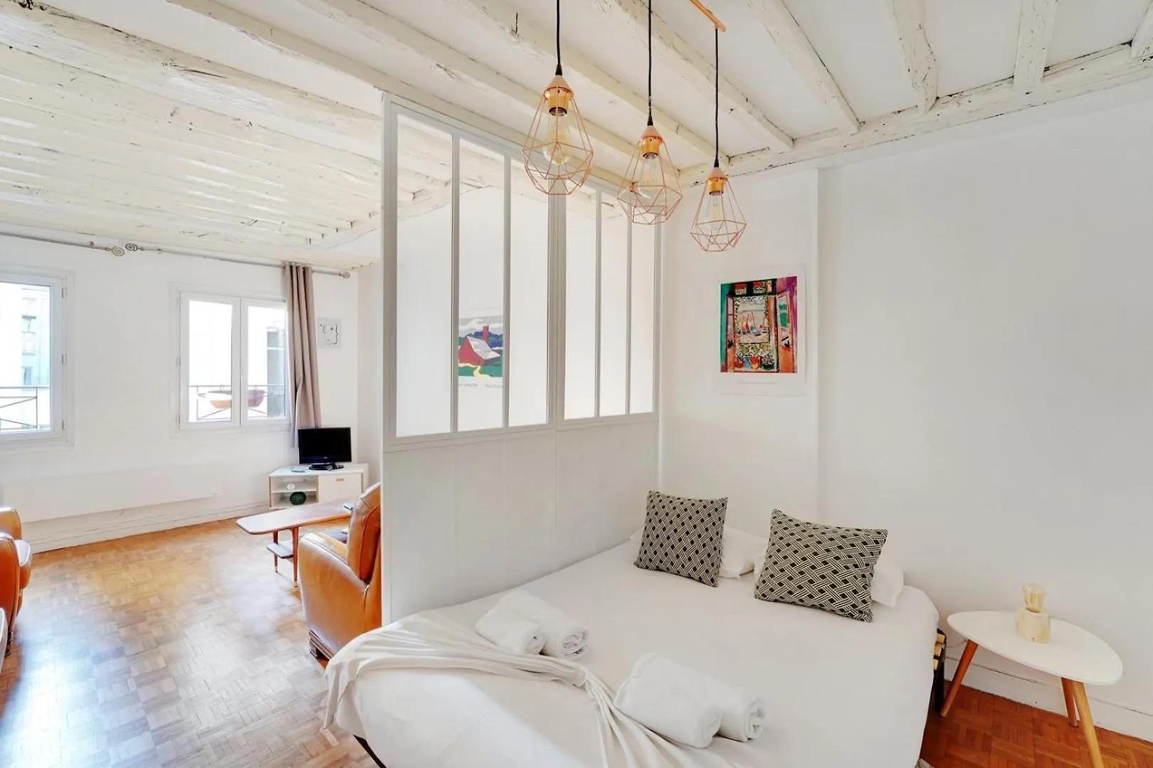 Guestready - Appartement Arty Cosy Et Tres Central Parijs
